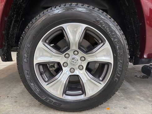 Used 2021 RAM 1500 Laramie image 12