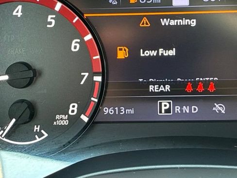Used 2023 Nissan Frontier PRO-4X w/ Pro Convenience Package AWD/4WD image 39