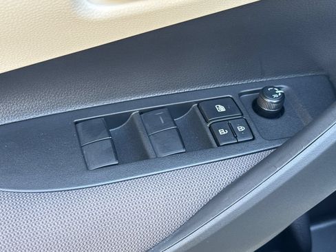 Used 2026 Toyota Corolla LE FWD image 12