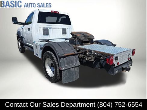 Used 2019 RAM 5500 Tradesman image 9