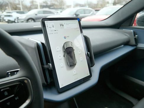 New 2026 Volvo EX30 Plus w/ Protection Package image 12