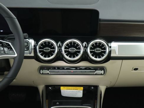 New 2026 Mercedes-Benz GLB 250 image 15