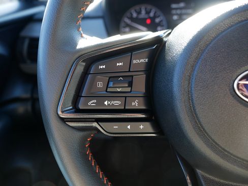 Used 2024 Subaru Crosstrek 2.5i Limited w/ Crosstrek Mirror Package image 31