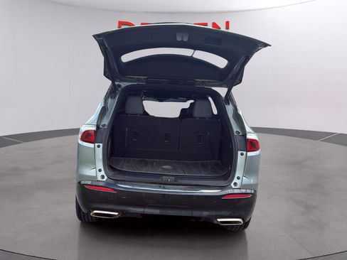 Used 2024 Buick Enclave Essence w/ Experience Buick Package FWD image 11