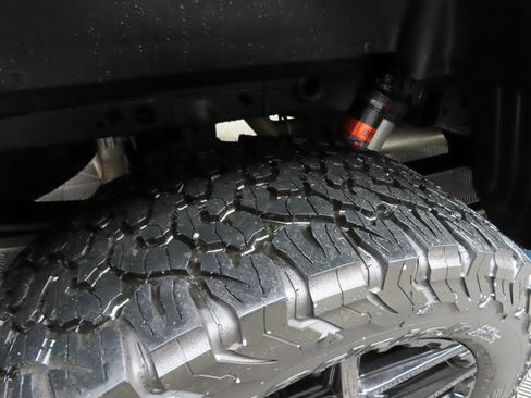 Used 2023 Ford F150 Lariat w/ Equipment Group 502A High image 42