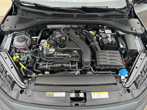 New 2025 Volkswagen Jetta SE image 23