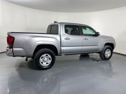 Used 2021 Toyota Tacoma SR5 image 6