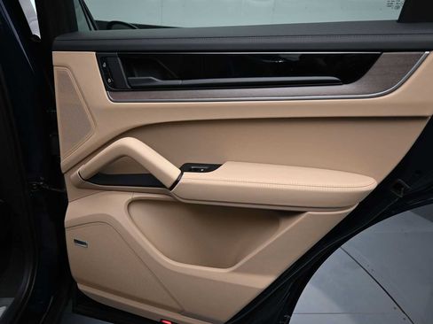 New 2026 Porsche Cayenne AWD/4WD image 20