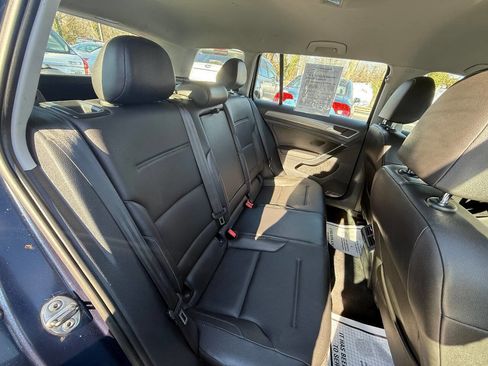 Used 2015 Volkswagen Golf TDI S image 15