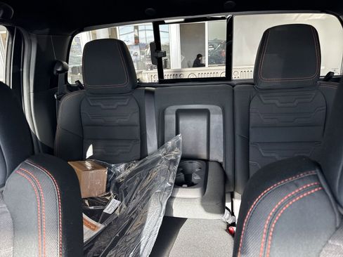 New 2026 Nissan Frontier PRO-4X w/ Pro-4x Convenience Package image 6