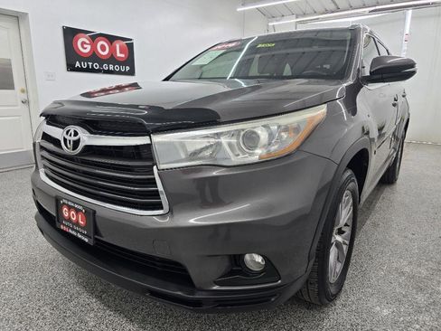 Used 2016 Toyota Highlander XLE FWD image 8