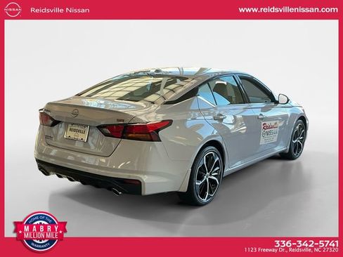 New 2025 Nissan Altima 2.5 SR image 6