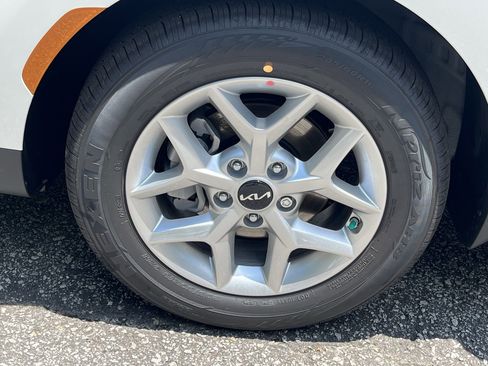 New 2025 Kia Soul LX w/ LX Technology Package image 24