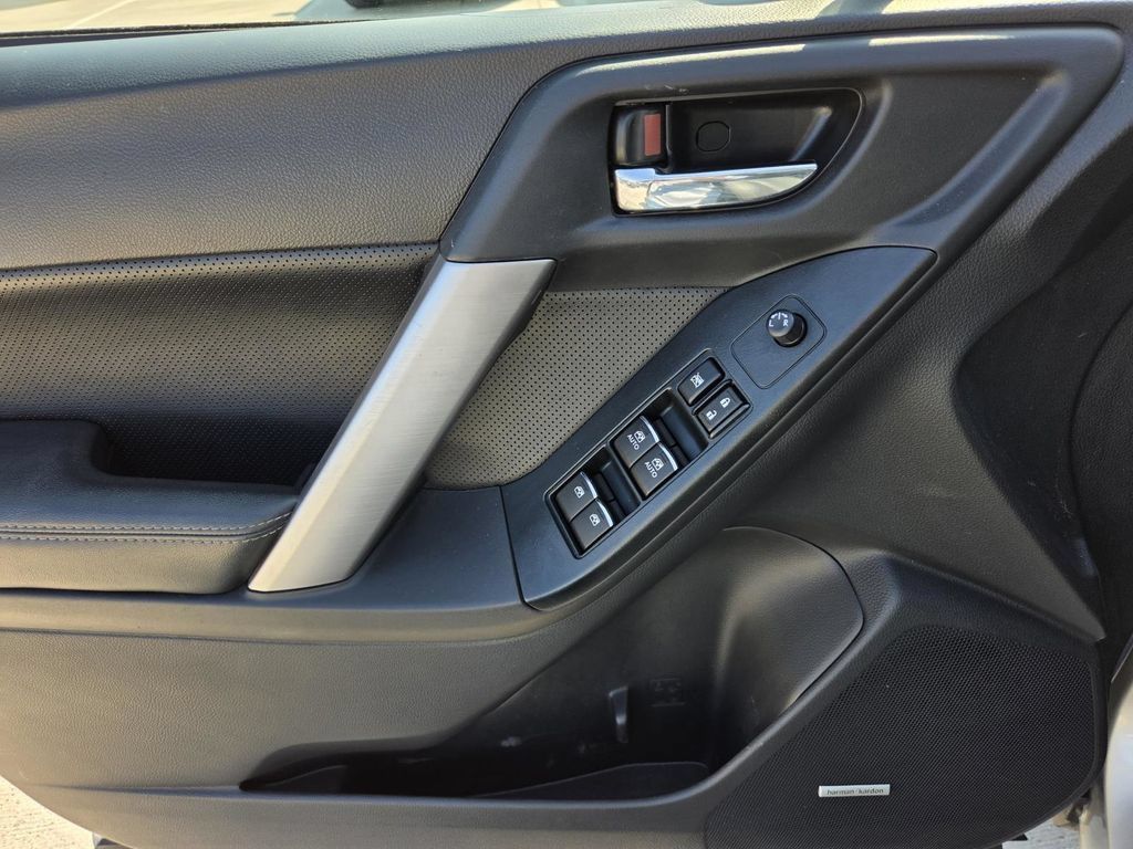Used 2017 Subaru Forester 2.5i Limited AWD/4WD image 17