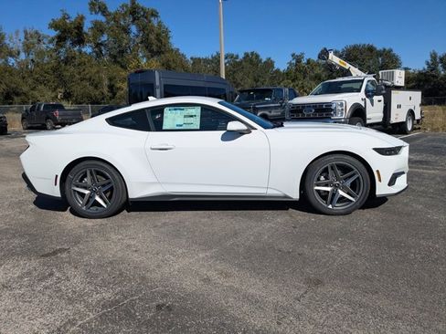 New 2026 Ford Mustang Coupe image 4