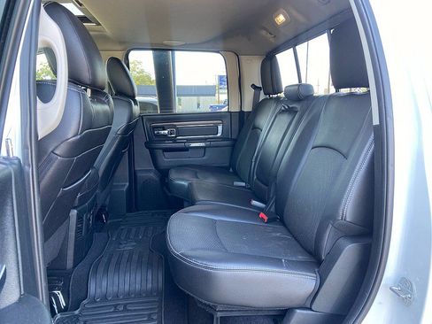 Used 2017 RAM 1500 Laramie image 15