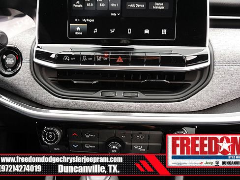 New 2026 Jeep Compass Latitude image 21