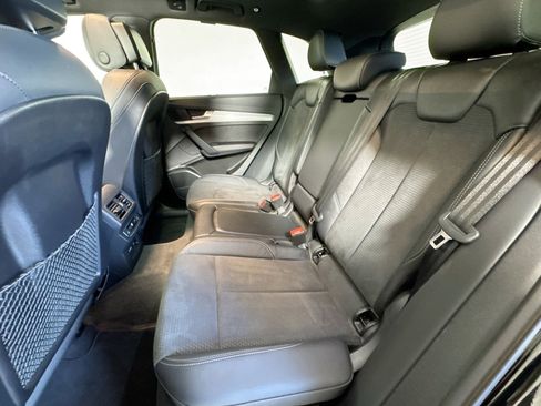 Used 2022 Audi Q5 e Prestige w/ Prestige Package image 23