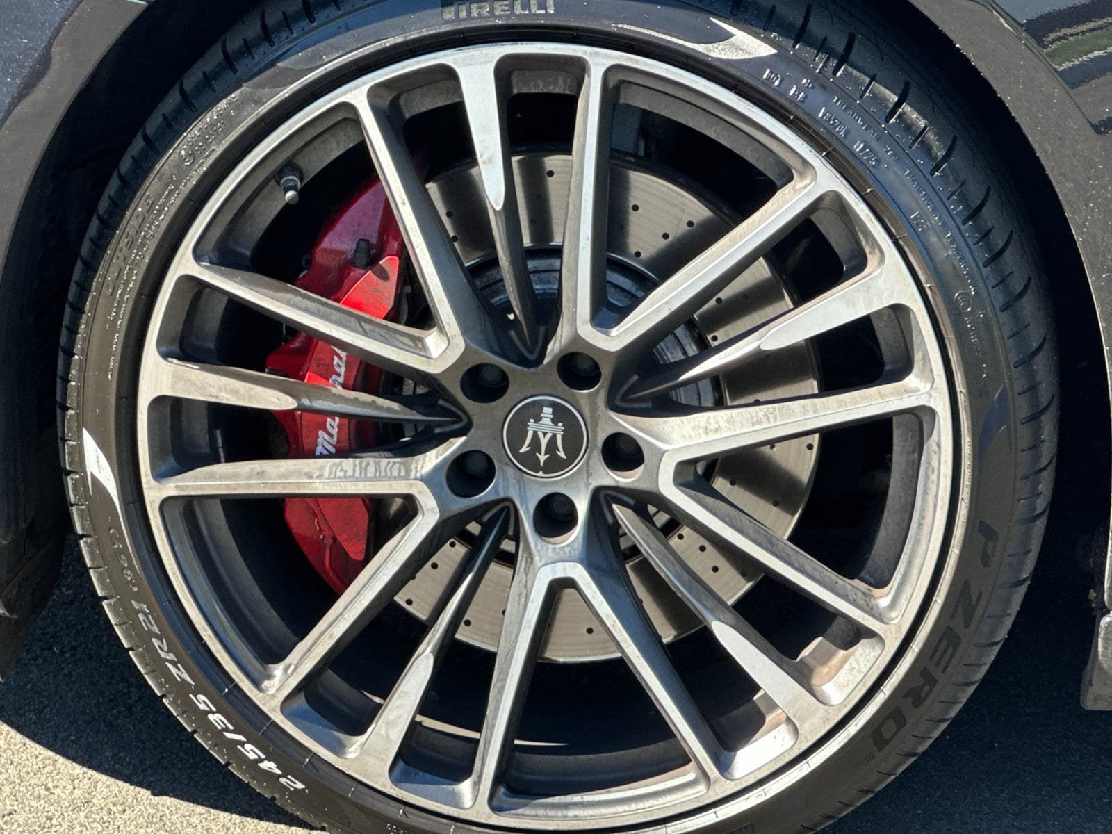 Used 2021 Maserati Quattroporte Trofeo RWD image 32