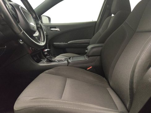 Used 2019 Dodge Charger SXT w/ Plus Group RWD image 17