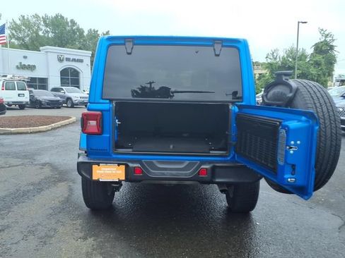 Certified 2025 Jeep Wrangler Unlimited Sahara AWD/4WD image 7