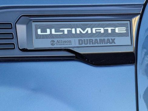 Used 2024 GMC Sierra 3500 Denali Ultimate AWD/4WD image 11