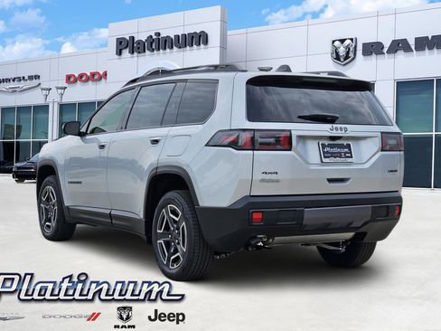 New 2026 Jeep Cherokee Laredo AWD/4WD image 4