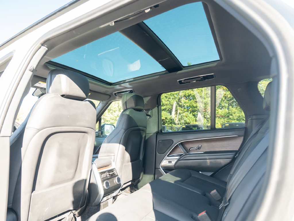 Used 2023 Land Rover Range Rover SE AWD/4WD image 35