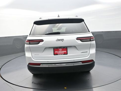 Used 2023 Jeep Grand Cherokee L Laredo RWD image 20