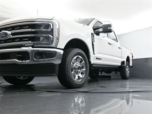 New 2026 Ford F250 Lariat w/ Lariat Ultimate Package image 26