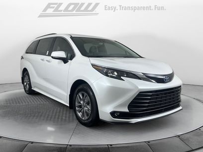 New 2025 Toyota Sienna XLE