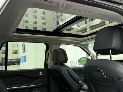 New 2026 Lincoln Navigator L Reserve AWD/4WD image 6