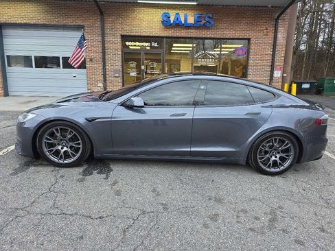 Used 2021 Tesla Model S Plaid image 2
