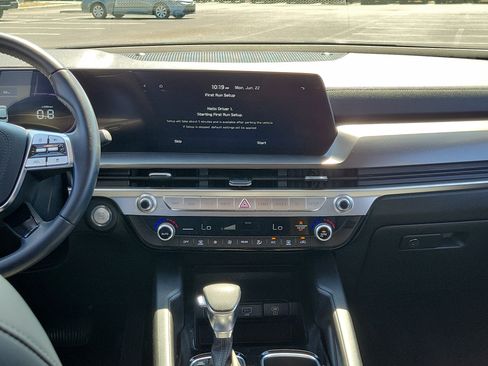 Used 2023 Kia Telluride LX FWD image 19