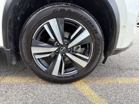Certified 2023 Nissan Rogue SL w/ SL Premium Package AWD/4WD image 13
