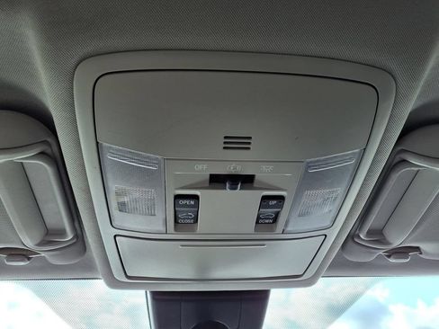 Used 2017 Toyota RAV4 XLE FWD image 26