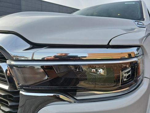 New 2026 RAM 1500 4x4 Crew Cab image 29