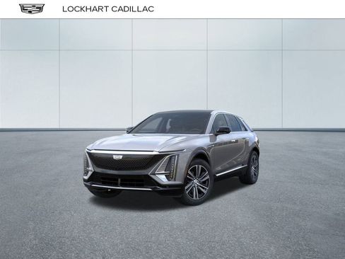 New 2025 Cadillac Lyriq Luxury image 8