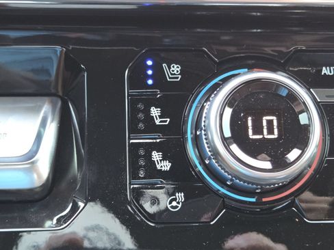 New 2026 GMC Sierra 1500 Denali Ultimate AWD/4WD image 7