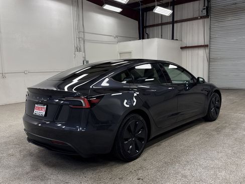 Used 2025 Tesla Model 3 Long Range image 19