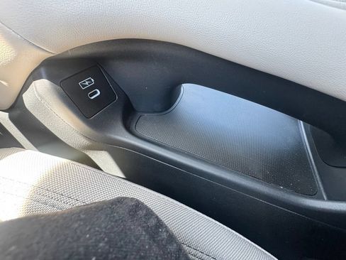 New 2026 Honda HR-V LX image 13