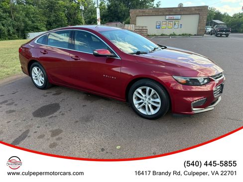 Used 2017 Chevrolet Malibu LT FWD image 6