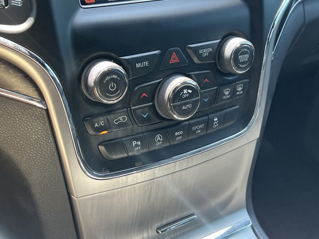 Used 2018 Jeep Grand Cherokee Limited AWD/4WD image 30