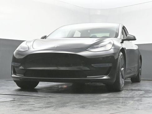 Used 2023 Tesla Model 3 Standard Range image 50