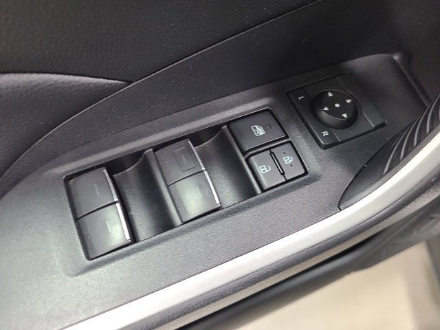 Certified 2022 Toyota RAV4 XLE w/ Carpet Mat Package (TMS) AWD/4WD image 20