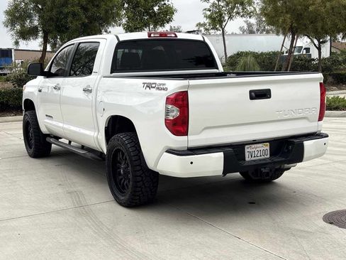 Used 2017 Toyota Tundra Limited w/ Limited Premium Package RWD image 5