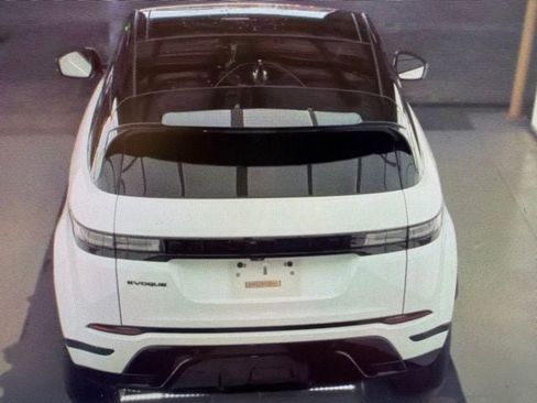 Used 2024 Land Rover Range Rover Evoque Dynamic SE AWD/4WD image 13