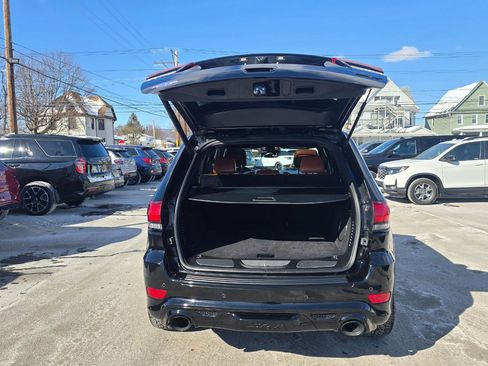 Used 2021 Jeep Grand Cherokee SRT w/ Trailer Tow Group IV image 21