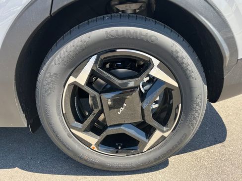 New 2026 Kia Sportage EX FWD image 10