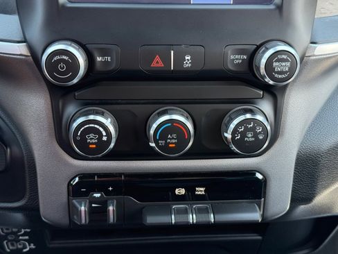 Used 2024 RAM 3500 Big Horn image 28